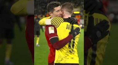 LEWANDOWSKI 🤝 REUS • Secret Handshake!