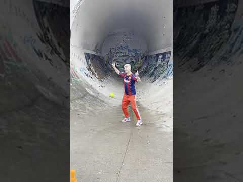 UNBELIEVABLE FREESTYLE in Barça jersey 🤯