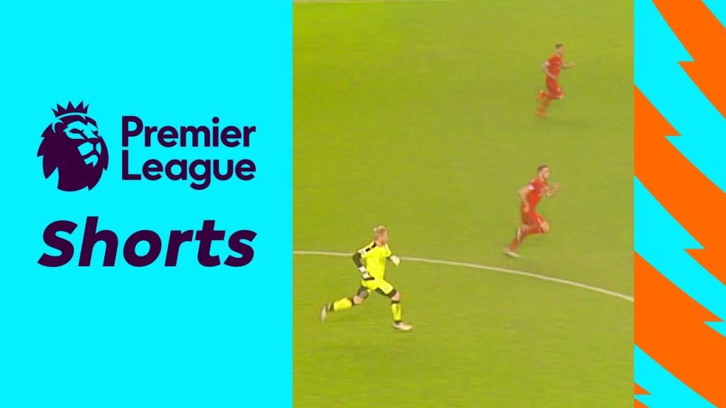 Schmeichel DOWN in the Liverpool box! Can he stop a counter-attack? #Shorts 6 Schmeichel DOWN in the Liverpool box! Can he stop a counter-attack? #Shorts