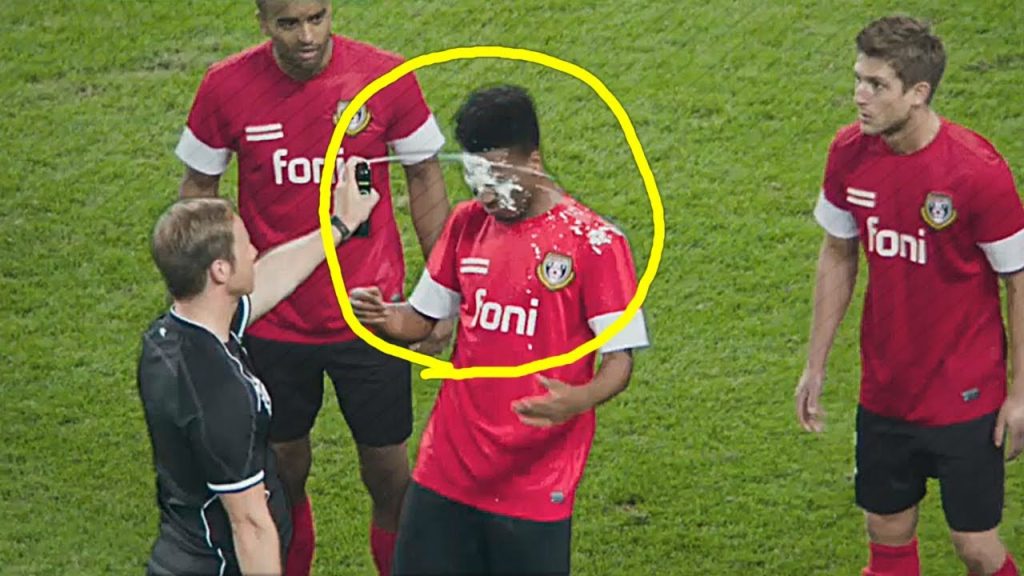 축구 경기중 심판이 진짜 빡쳤을 때! ㅋㅋㅋㅋㅋㅋㅋㅋㅋㅋ