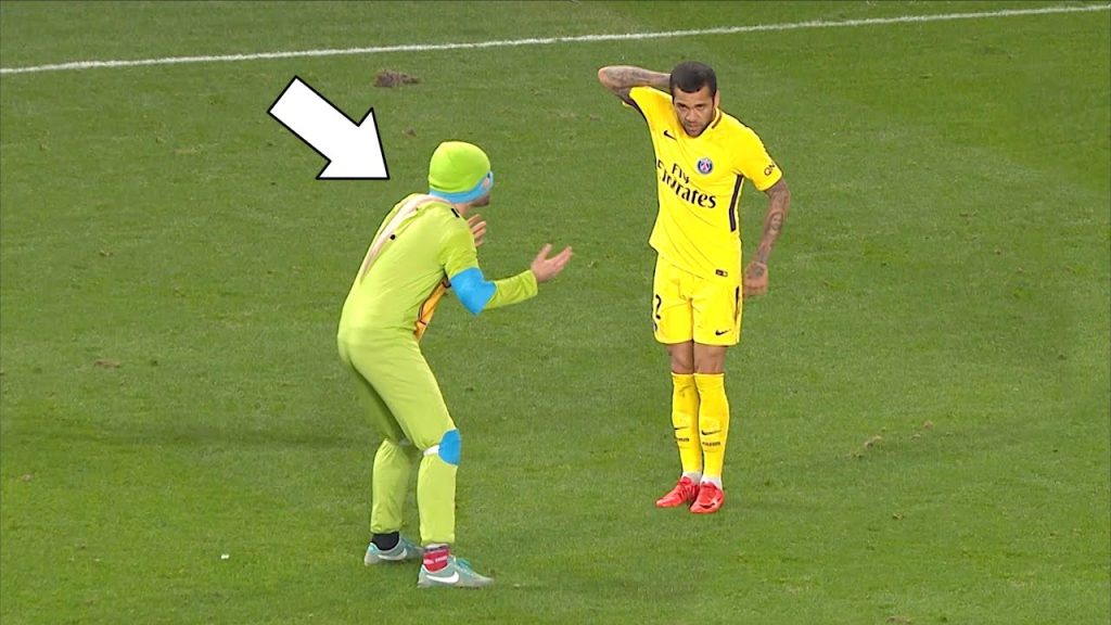 Legendary Pitch Invaders