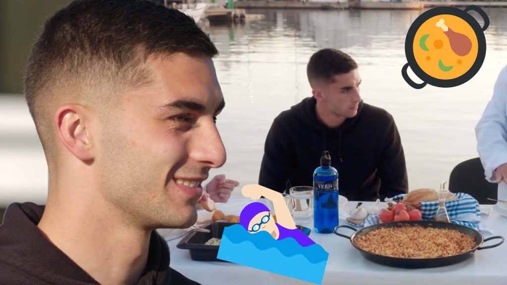 A DAY in BARCELONA with FERRAN TORRES: Swimming, fishing, cooking...🏊‍♀️ 🥘