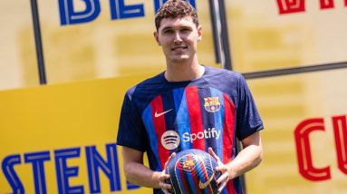 CHRISTENSEN'S FIRST TOUCHES AS A BARÇA PLAYER IN HIS OFFICIAL PRESENTATION ⚽💙❤️