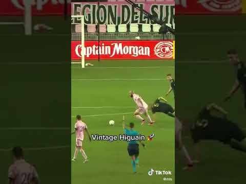 What a hit from Gonzalo Higuain 🚀 #shorts