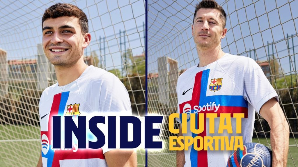 PEDRI, LEWANDOWSKI & ANSU FATI REACT TO BARÇA'S NEW THIRD KIT 22/23 🔵🔴