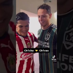 All love as Chicha embraces his friends pregame ❤️ #mls #soccer #ligamx #mexico #lagalaxy #shorts