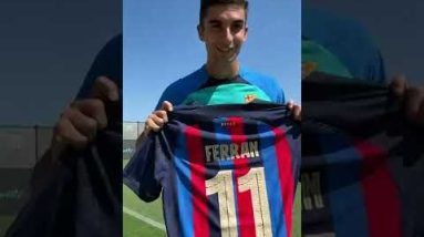 🆕 And Ferran Torres' new number is...  #shorts