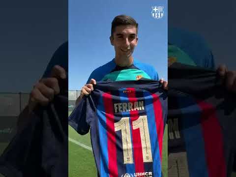 🆕 And Ferran Torres' new number is...  #shorts