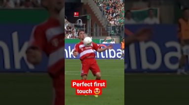 Never forget what Franck Ribéry could do to a football 🤩