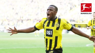 Youssoufa Moukoko becomes youngest Goalscorer in Revierderby History!