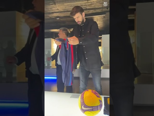 Piqué’s last jersey will forever be in the Barça Museum #shorts
