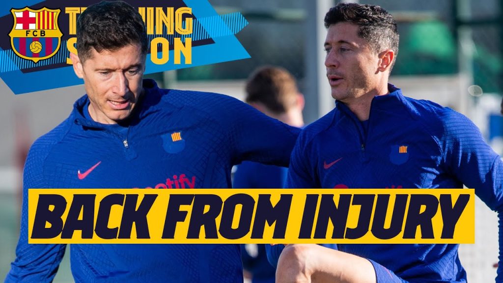 LEWANDOWSKI back with he group 💪🏻💪🏻