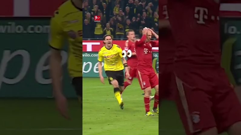 Most MEMORABLE Penalty Ever?! 🤯 Robben & Subotic