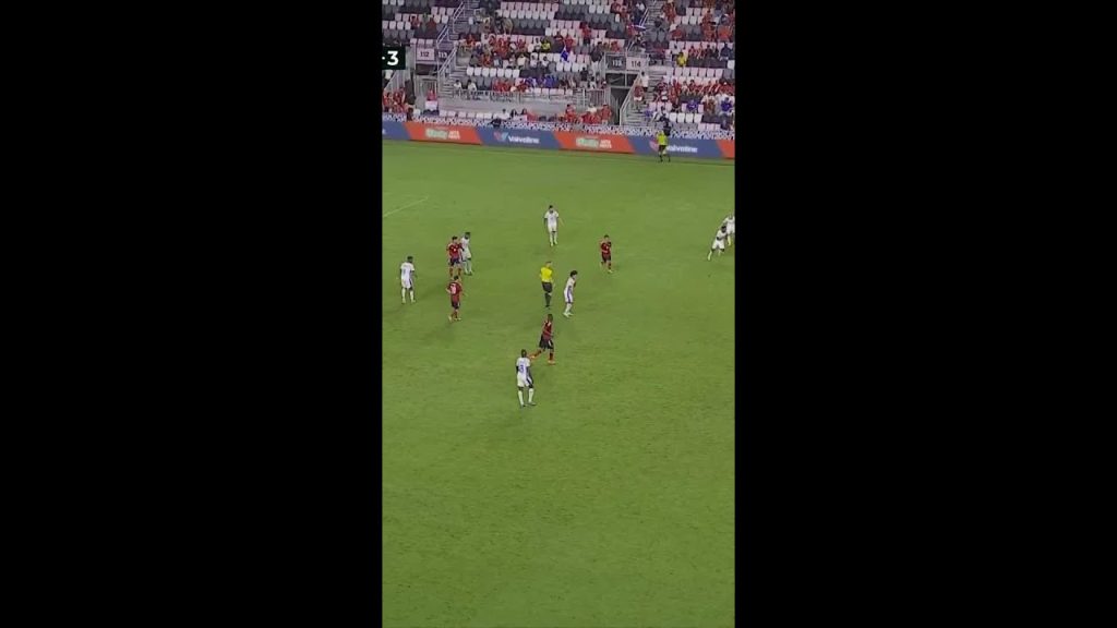 🤯¡SUÁREZ descuenta en tiempo de compensación y pone el juego al rojo vivo! 🇨🇷| TUDN 1 1722359250 maxresdefault
