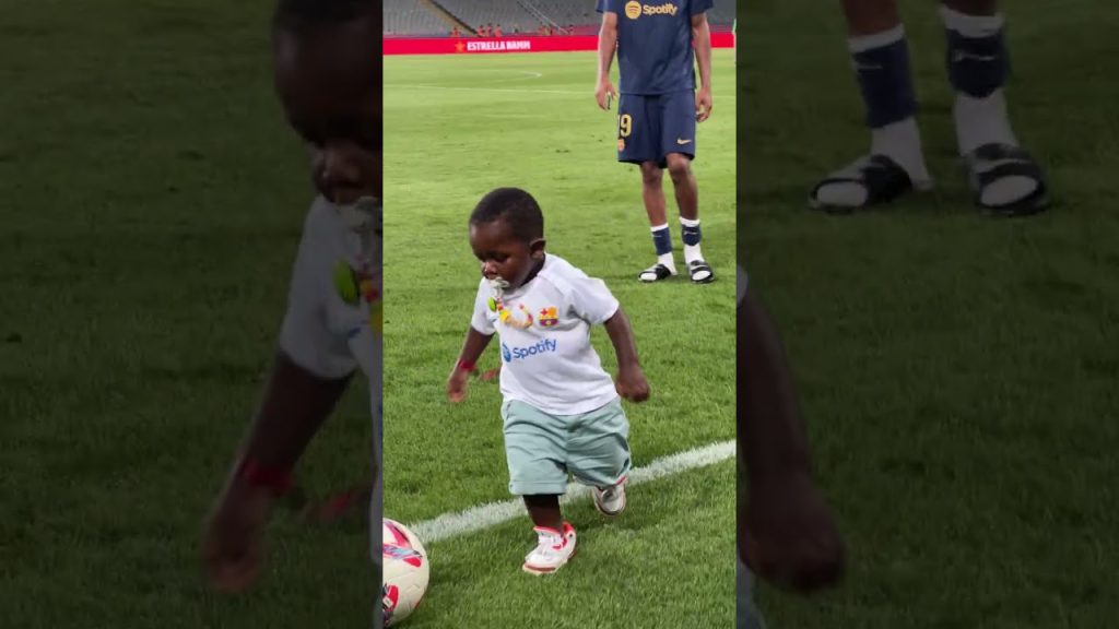 Lamine Yamal and his little brother π #fcbarcelona #LamineYamal #shorts 6 1724766275 maxresdefault