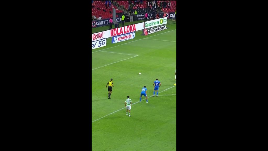 🫣 ¡SE PONE FEO PARA CRUZ AZUL! Marcelo Javier Correa NO FALLA🎯 la pena máxima #short #LigaMX 6 1728028247 maxresdefault
