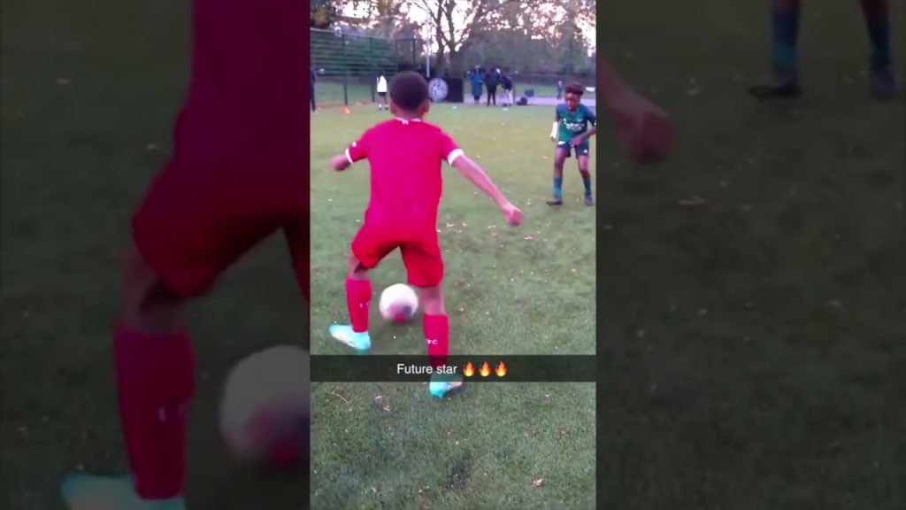 My Favorite Soccer Moves! 4 1728496827 maxresdefault