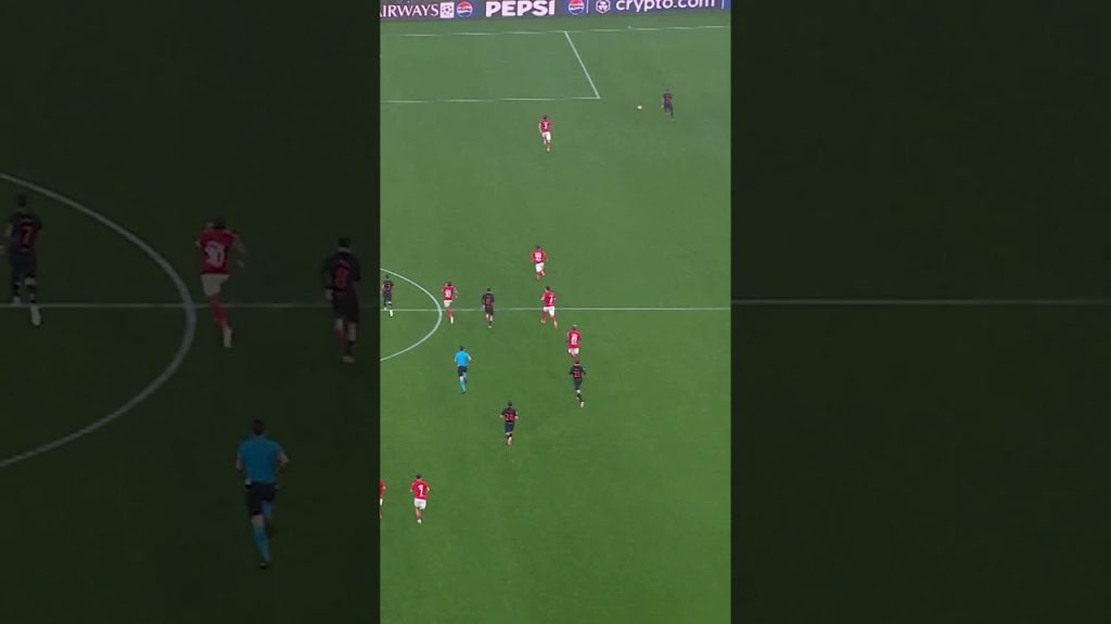 The pass 😱 #fcbarcelona #championsleague #shorts 1 1738028013 maxresdefault