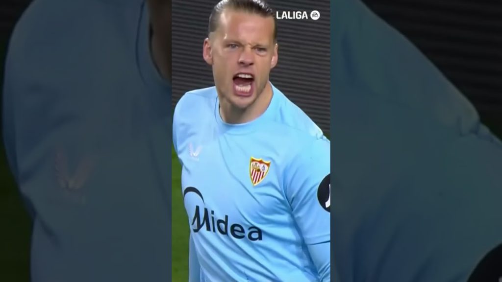 Pedri 🤝 Lamine Yamal #fcbarcelona #pedri #lamineyamal #laligahighlights #football #shorts 2 1739286747 maxresdefault