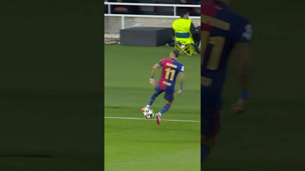 Insane ๐ฑ #fcbarcelona #shorts #championsleague #raphinha 3 1742156133 maxresdefault