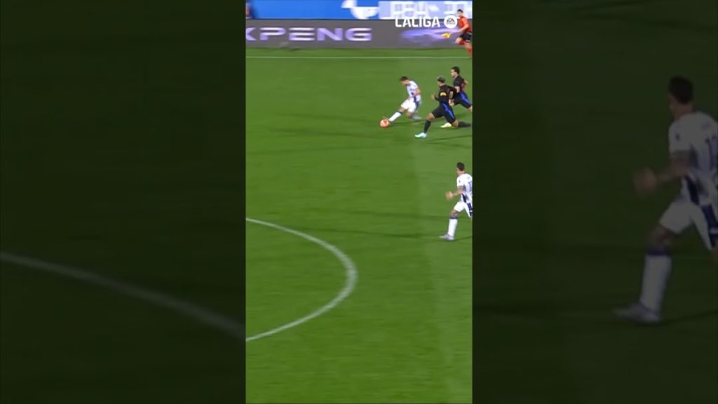 INCREDIBLE FROM RAPHINHA 🤯 #LaLigaHighlights #fcbarcelona #shorts 5 1744946067 maxresdefault
