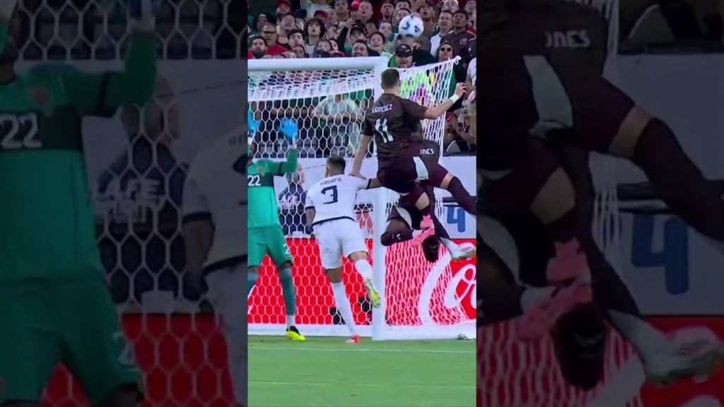 ¡NO SE PUEDE FALLAR ASÍ! México perdona en el área chica #shorts 7 1746185786 maxresdefault