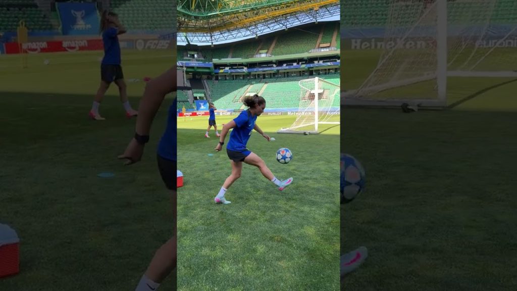 Amazing, amazing! 🤩 #fcbarcelona #fcbfemeni #uwclfinal #football #shorts 8 1748184514 maxresdefault