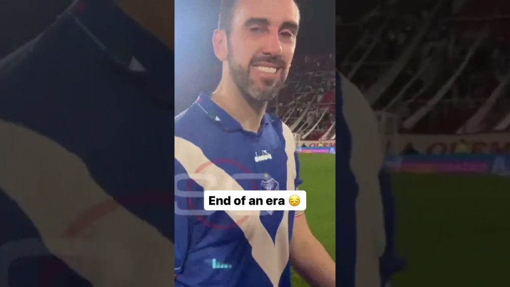 Diego Godín leaves the pitch in tears after announcing his retirement 🥺 5 1755264333 maxresdefault