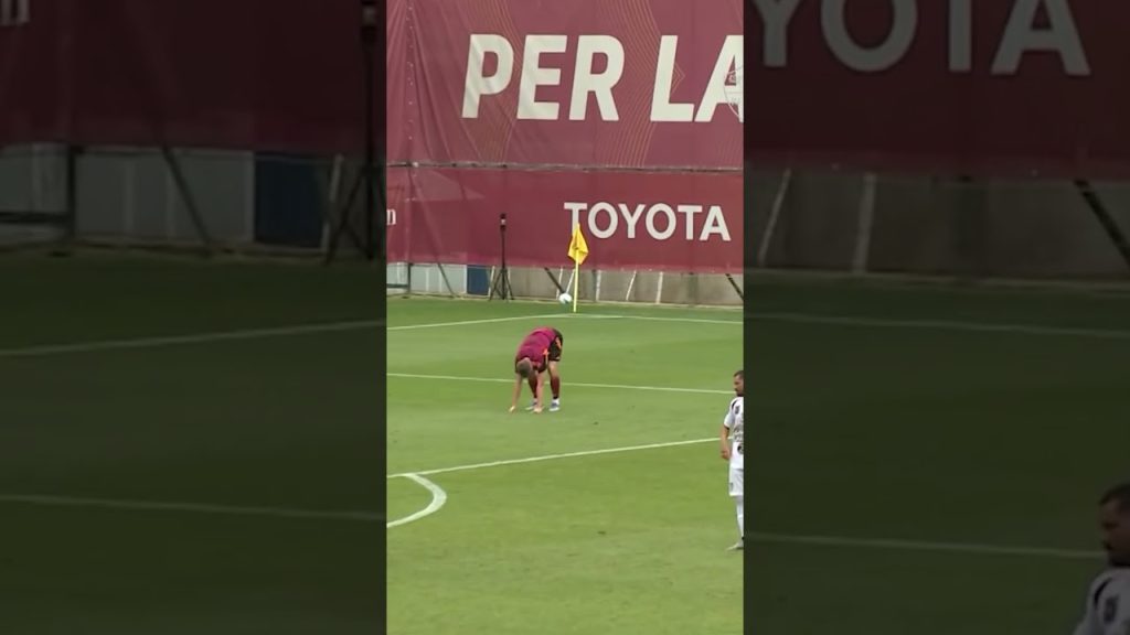 Evan Ferguson scores FOUR goals on his Roma debut ๐คฏ๐ฎ๐ช 6 1755593190 maxresdefault