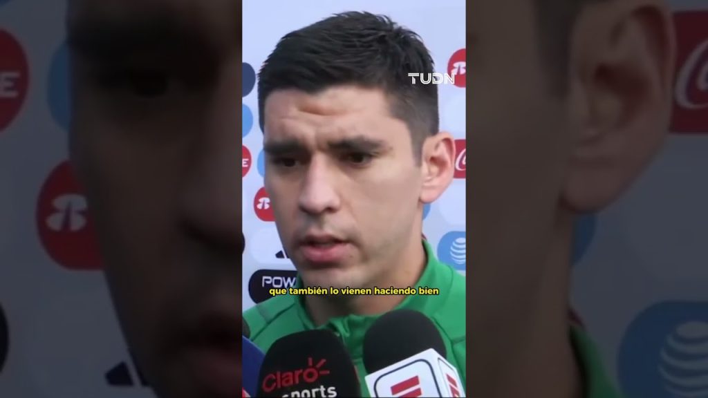 ¡UN MEXICANO MÁS! 🇲🇽👌🏼 Luis Chávez y Angulo le dan la BIENVENIDA a Quiñones en el Tri #shorts 4 1756519055 maxresdefault