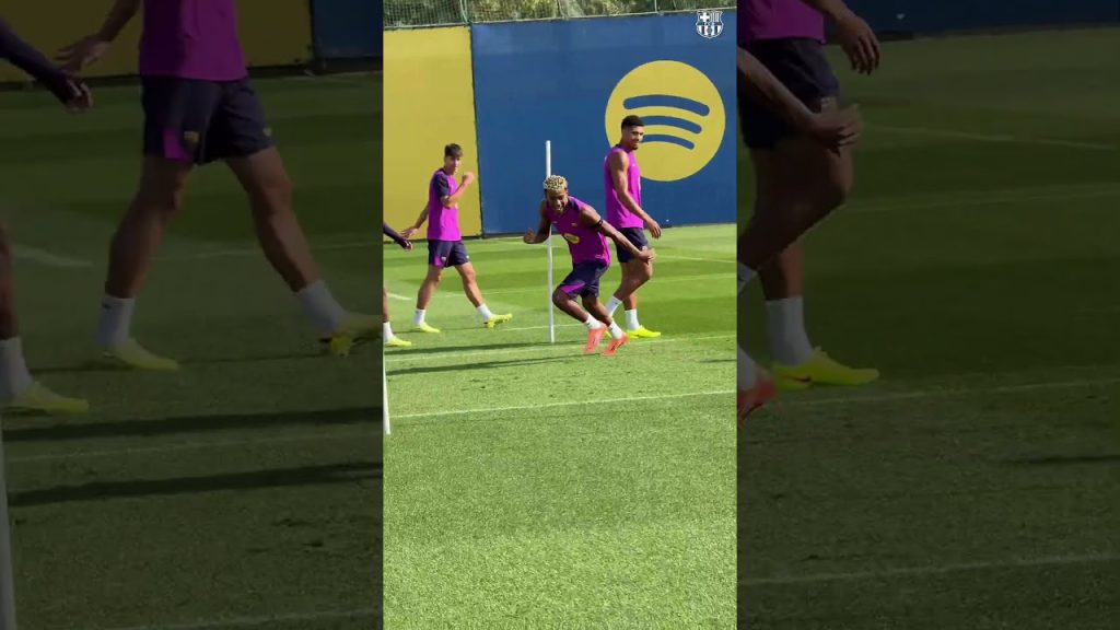 It’s Friday… but the grind doesn’t stop! #fcbarcelona #fcb #shorts 2 1761559170 maxresdefault
