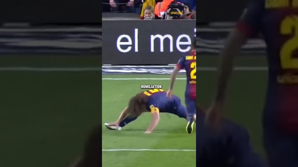 4 Legendary Defenders DESTROYED by Their Opponents π±#football #soccer #shorts #j 3 1761905371 maxresdefault