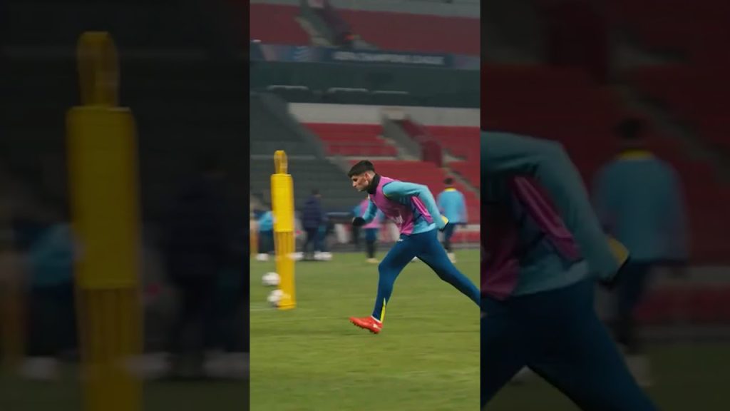 New defender in the team π€ #shorts #fcbarcelona #shortvideo 6 1769257172 maxresdefault