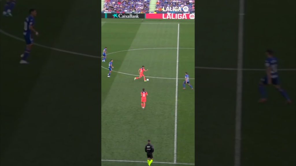 Pedri’s magical touch 🪄 #LaLigaHighlights #fcbarcelona #shorts #football #pedri 8 1777206047 maxresdefault