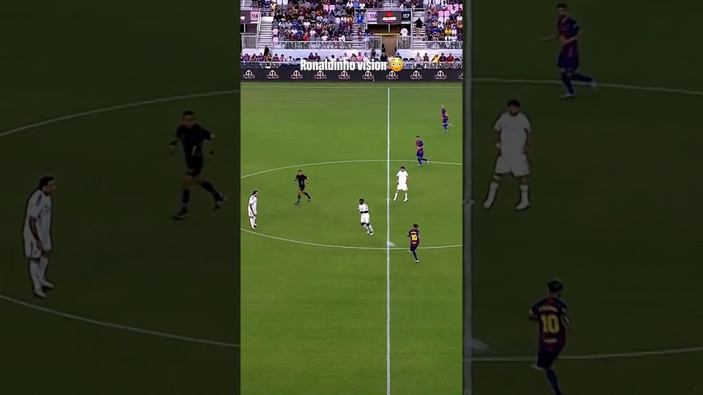 Ronaldinho +1000 passing 🎮 #shorts #fcbarcelona #ronaldihno 7 1781429755 maxresdefault