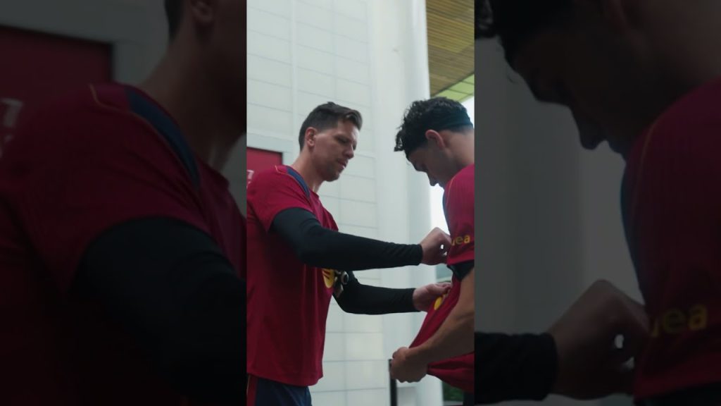Can I have your autograph, please? π #fcbarcelona #shorts 6 1785588117 maxresdefault