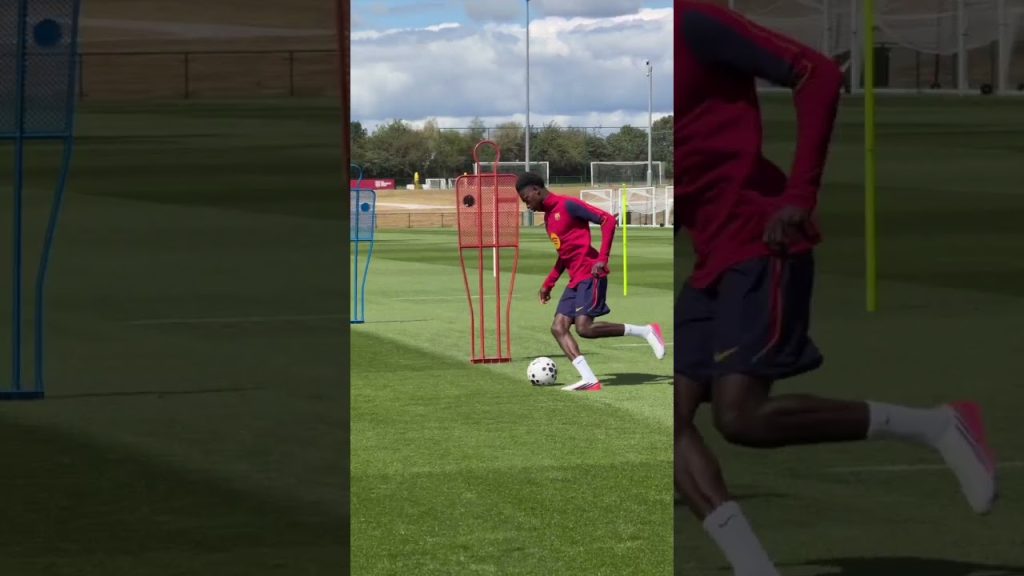 Bisiwu gets to work with Barça 💪 #shorts #fcbarcelona 1 1785958977 maxresdefault