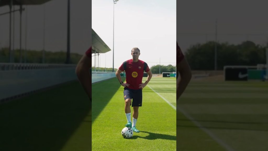 The ball signed a long-term deal๐ฎโ๐จ๐ค #shorts #fcbarcelona 8 1785967516 maxresdefault